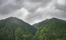 प्रतीकात्मक तस्वीर: चक्रवात तूफान अर्नब